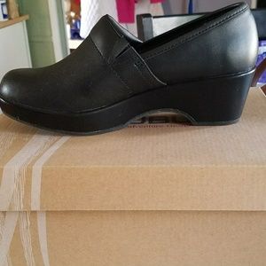 Black leather work shoe